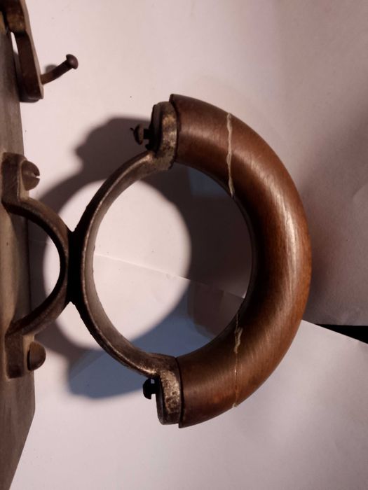 stare żelazko na węgiel, duże masywne