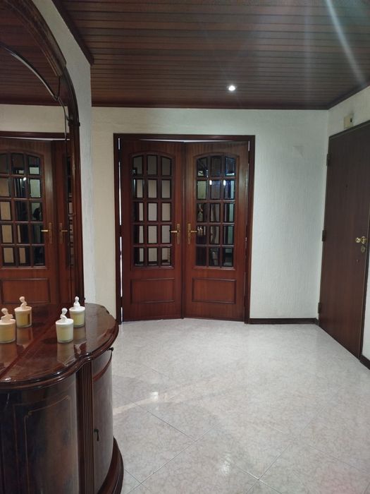 Aluga-se quarto em massamá