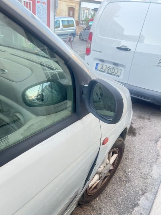 Vende-se Carro Renault