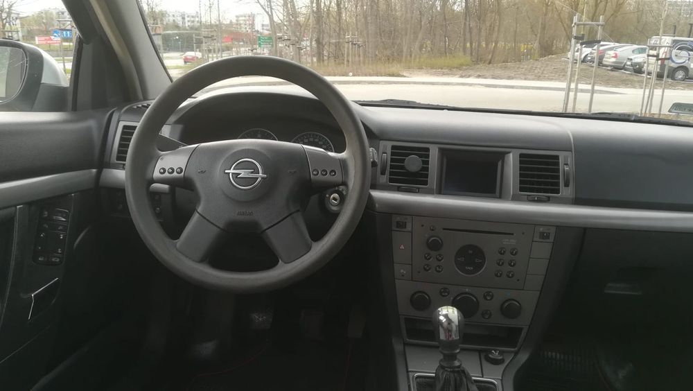 Sprzedam Opla Vectrę auto w kombi .