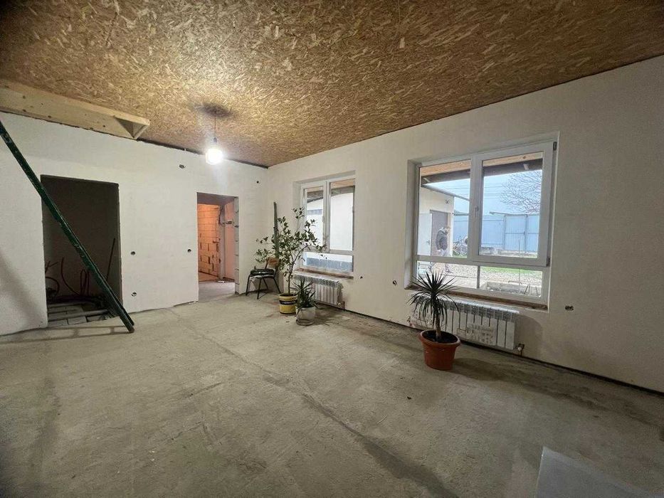 «Дім, де життя починається з усмішки. Заїжджайте — і створюйте  кіно!»