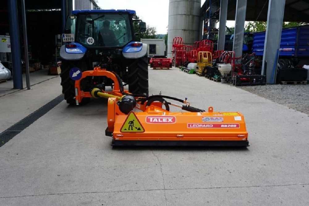 Kosiarka  mulczer-bijakowa do poboczy Talex Leopard RB 160