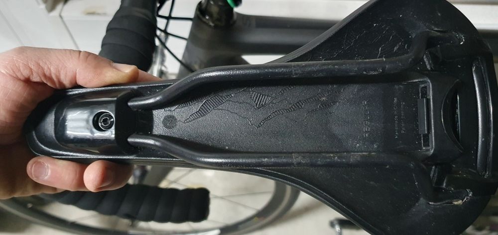 Selim Fi`zi:k excelente estado