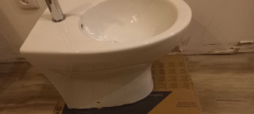 Bidé Sanitana com torneira SEM USO