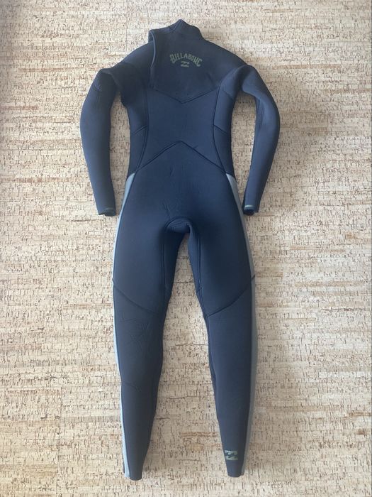 Billabong Absolute 5-4mm - Tamanho 8anos
