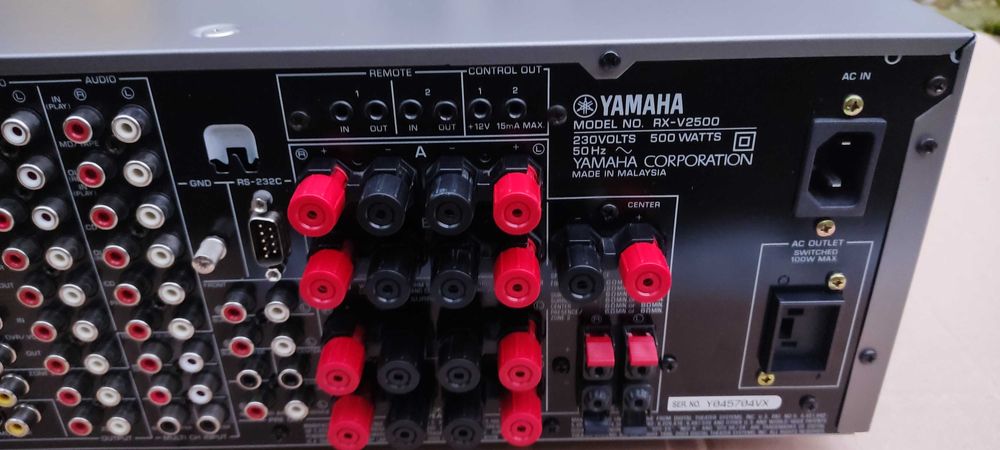 wzmacniacz amplituner  Yamaha RX-V2500 z pilotem ,BDB stan
