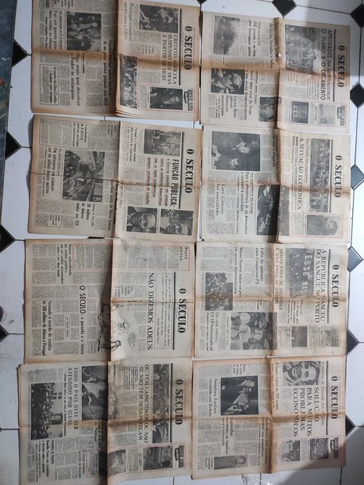 21 Jornais O Século de 1976 e 1977