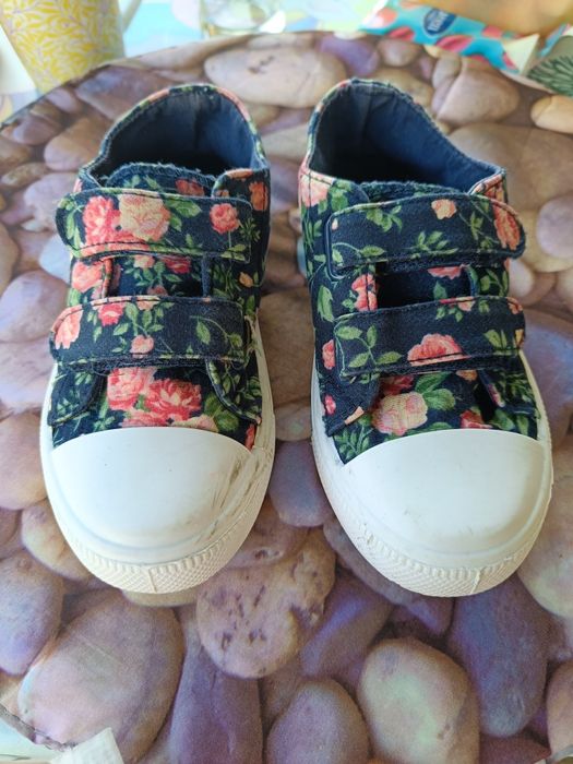 Jak nowe trampki 28 adidasy materiałowe na lato