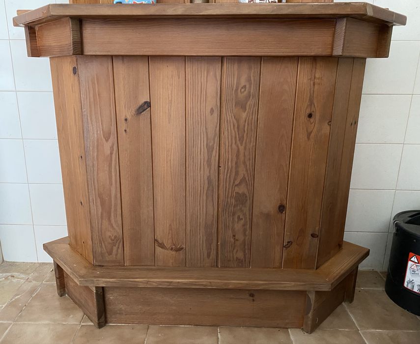 Bar em Pinho Maciço