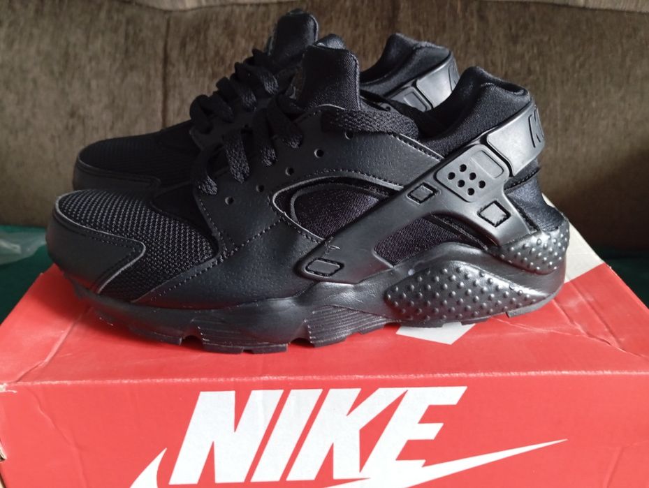 Buty sportowe damskie NIKE