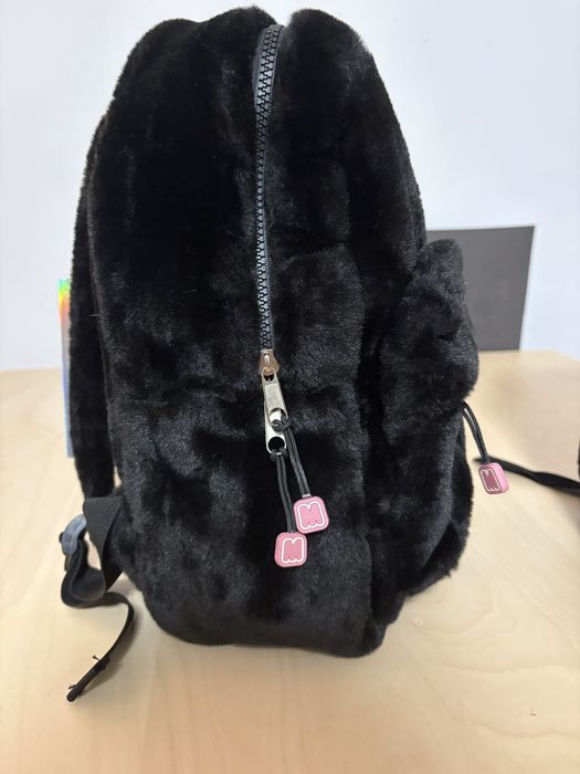 Mochila Pequena Marshmallow Furry Preta