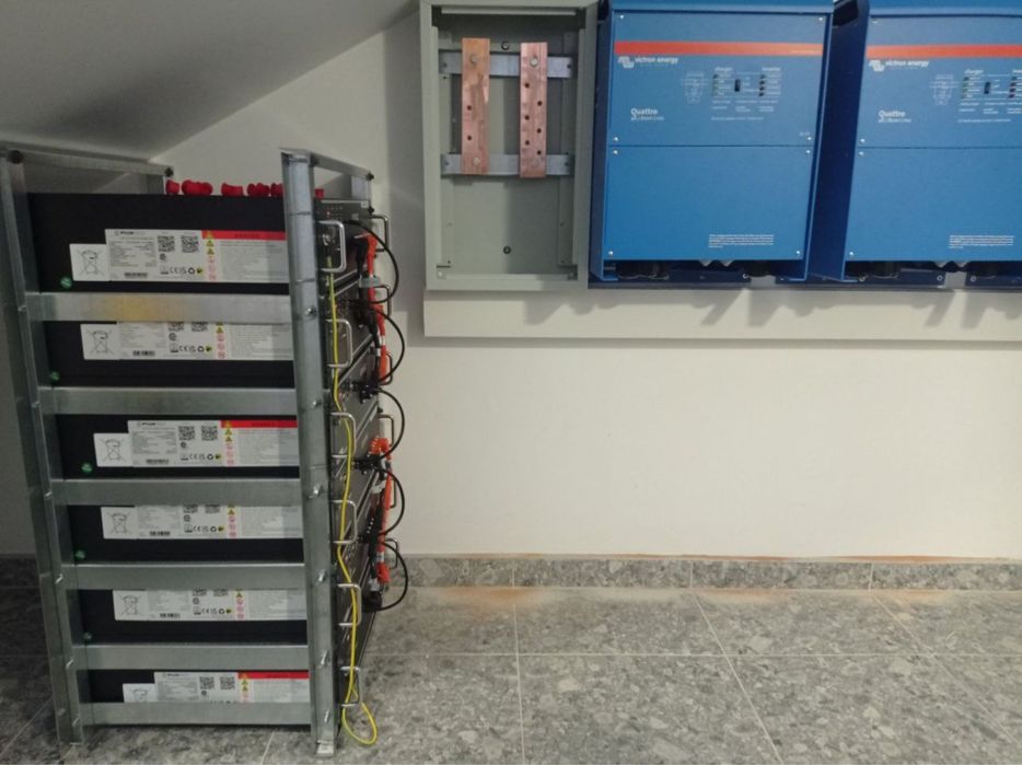 монтаж солнечных панелей СЕС инвертора аккумулятора Deye под ключ