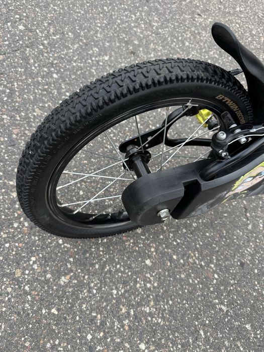 Rower Btwin 16 cali  Dark Hero  500 Decathlon Dla Dziecka Discover