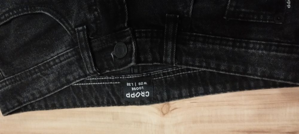 Spodnie Cropp Loose 28/32