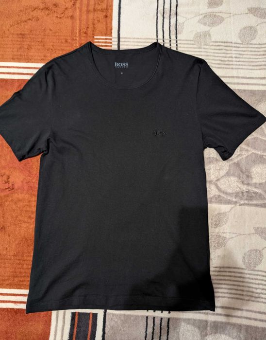 Мужская базовая футболка Hugo Boss, размер M