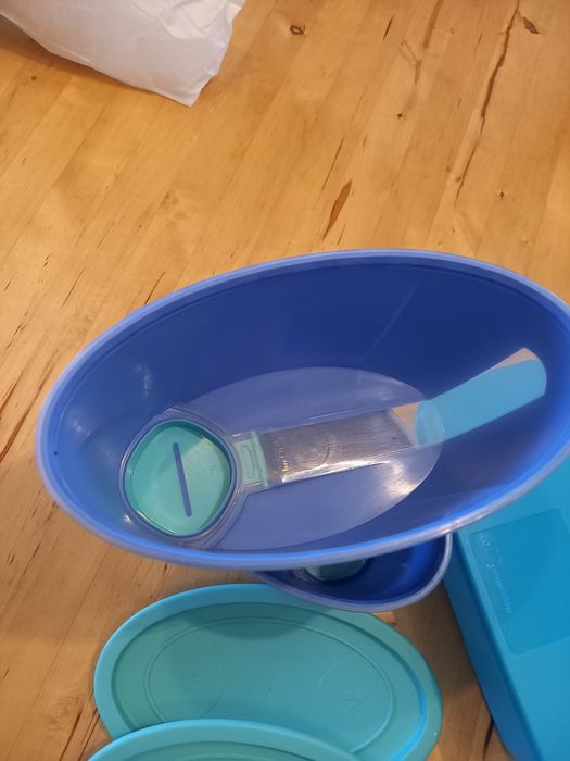 2 tupperwares como novos64730077268611120