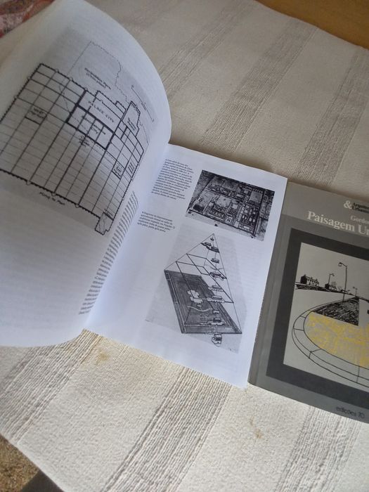 Dois livros de Arquitectura e oferta de outro