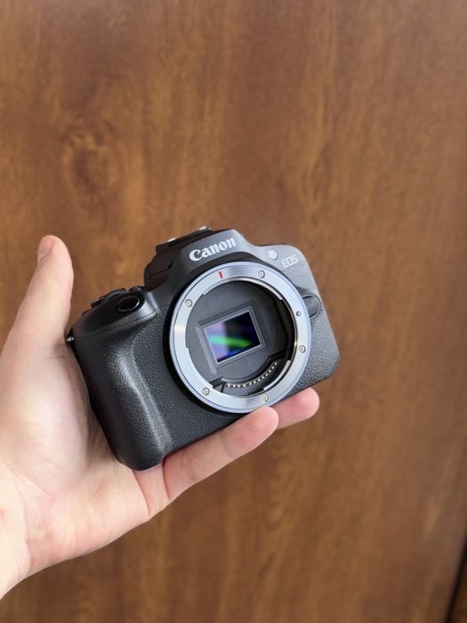 Canon r100 + обʼєктив 50мм 1.8f