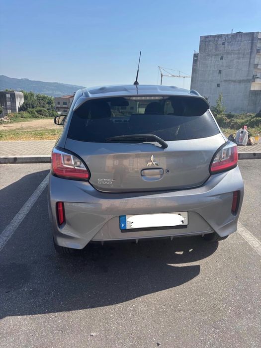 Carro impecável como novo Space Star 2022