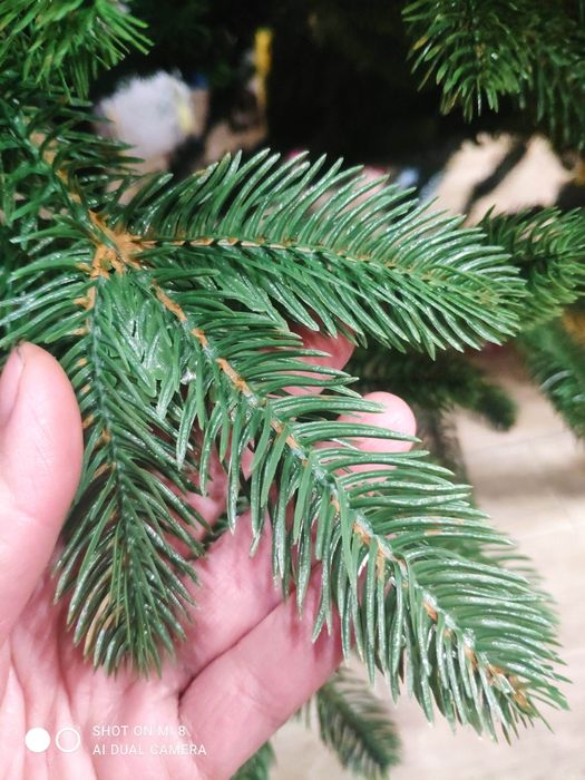 Ялинка лита пухнаста 2.1 м