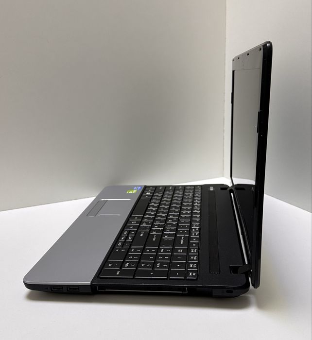 Acer E1-571G 15.6" 12/512GB SSD Nvidia 710M 2GB