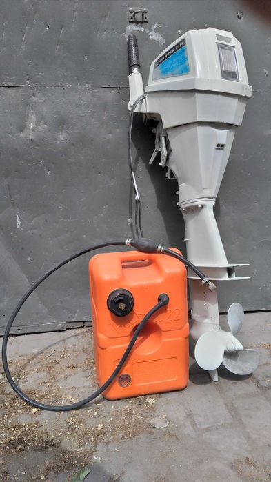 Silnik zaburtowy 10 Km z rozrusznikiem plus linia paliwowa