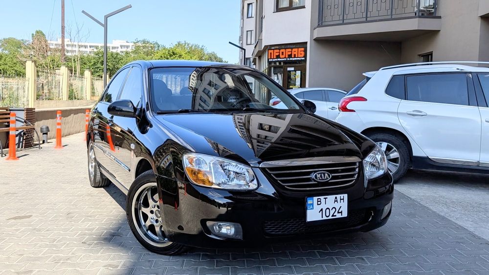 Kia Cerato 2007.