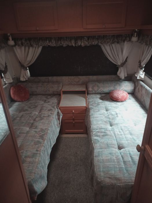 Продам причіп , дом на колесах .