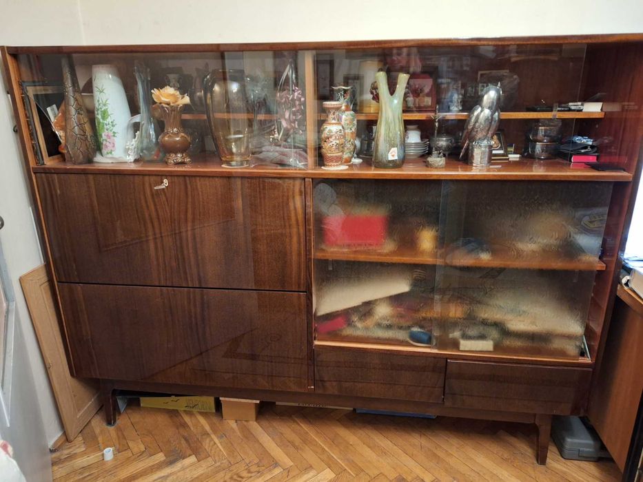 kredens PRL wysoki połysk