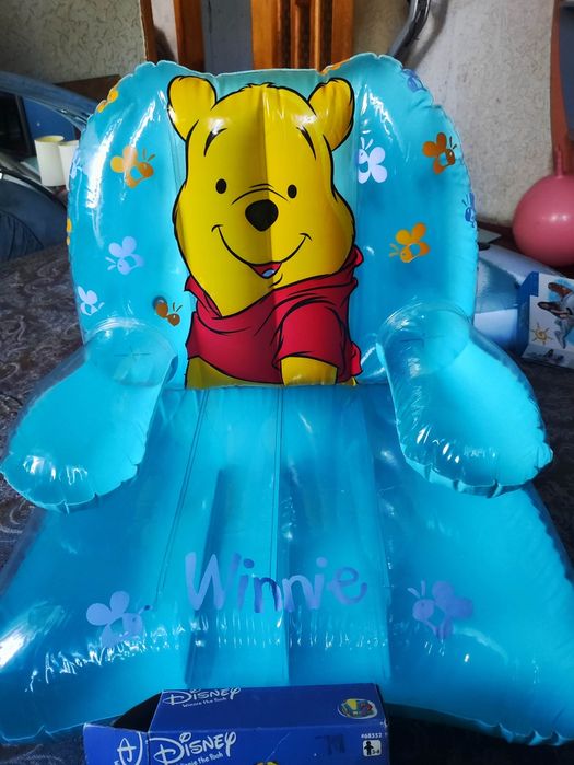 Детское надувное кресло Disney б/у