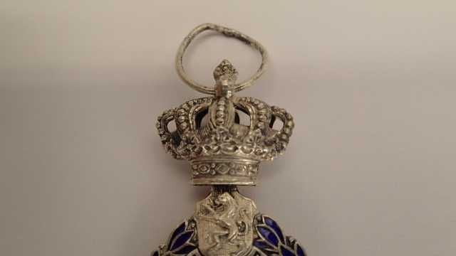 Medalha antiga  de peito de origem  Belga