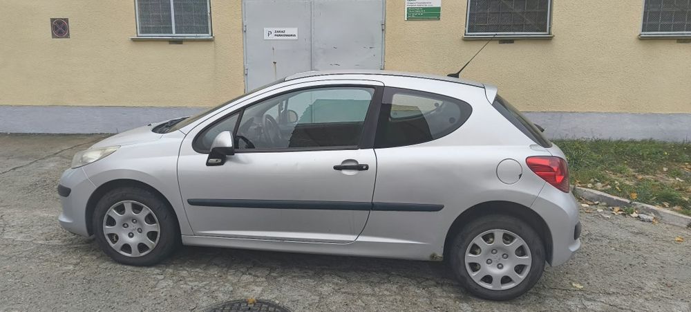 Peugeot 207