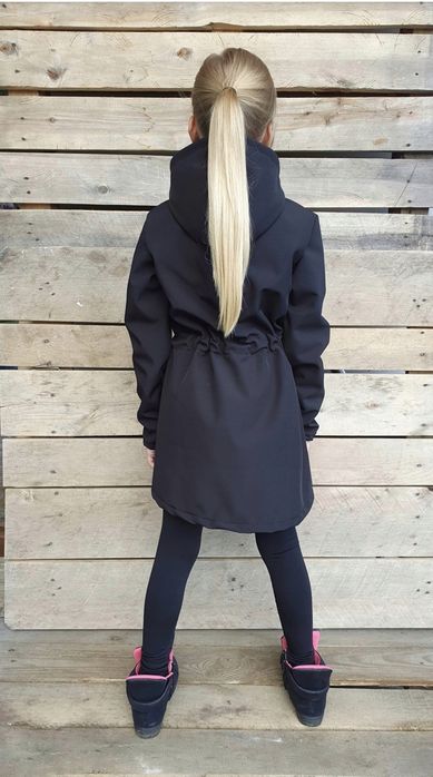 Kurtka wiosna softshell 110/116 czarna, DREsoowka