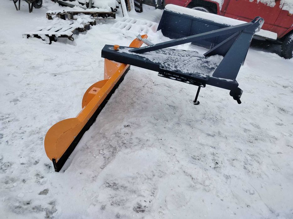 Pług obrotowy 360° mocowany na TUZ ciągnika