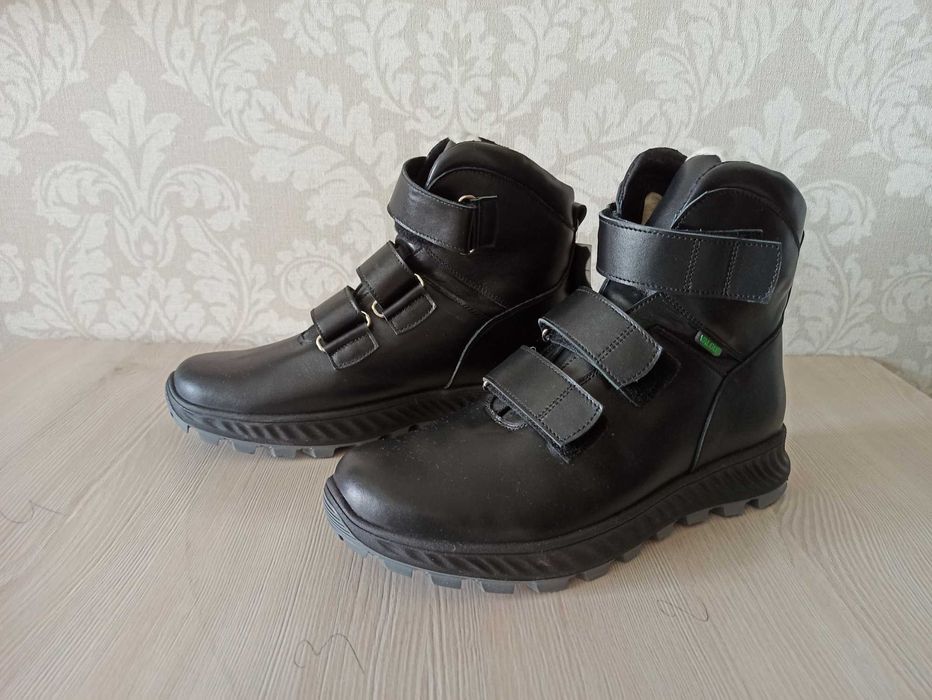 Зимові шкіряні черевики  на хлопця Valgus 40 р