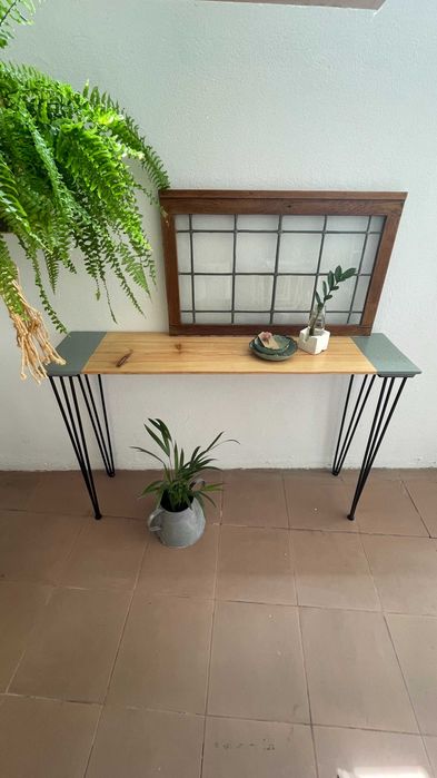 Mesa consola de madeira (recuperada)