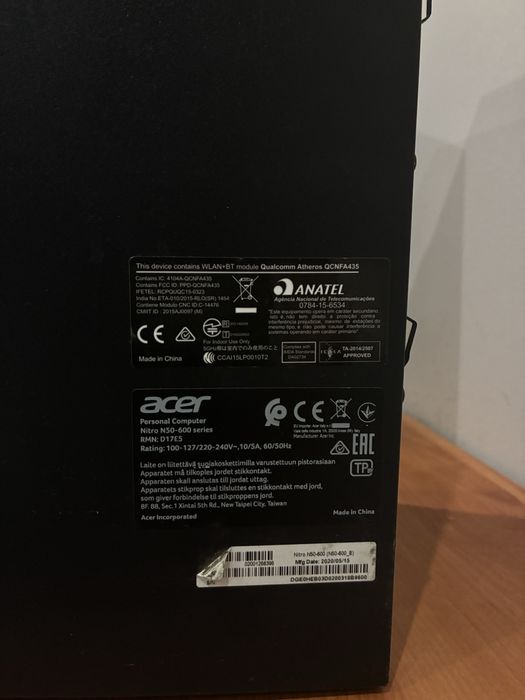 Pc para gaming  Acer nitro n50-600 com fones incluidos.