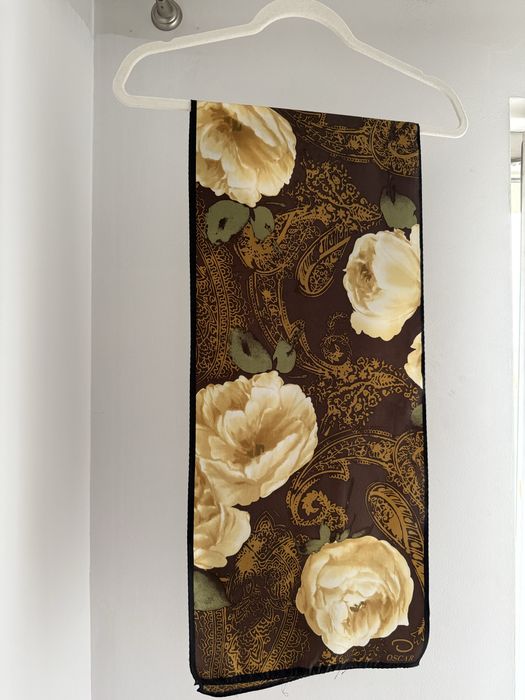 Vintage Oscar de la Renta Jedwabny Szal 100% Silk