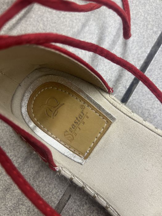 Sprzedam sznurowane sandały