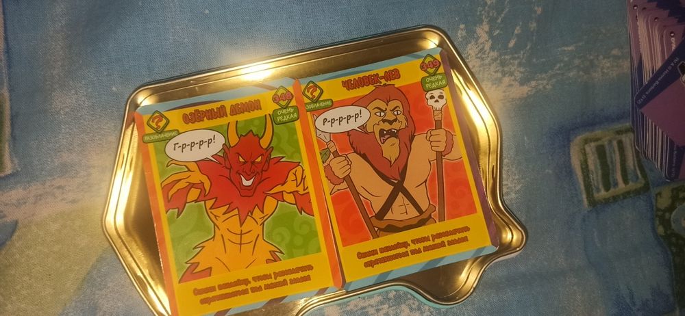 Продам карточки скуби ду