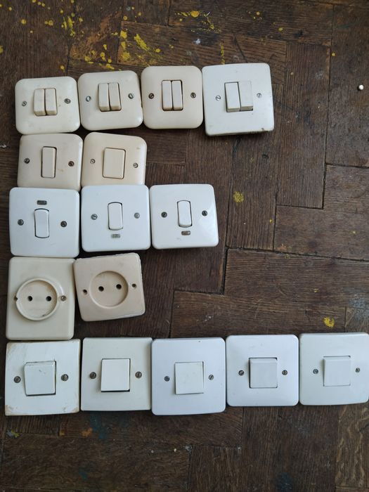 Gniazdka, kontakty PRL.Retro.Lata 30'te