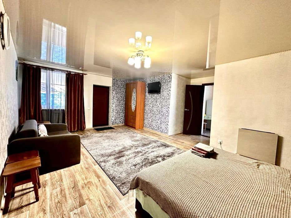 Комфортне житло подобово,не вимикають світло.