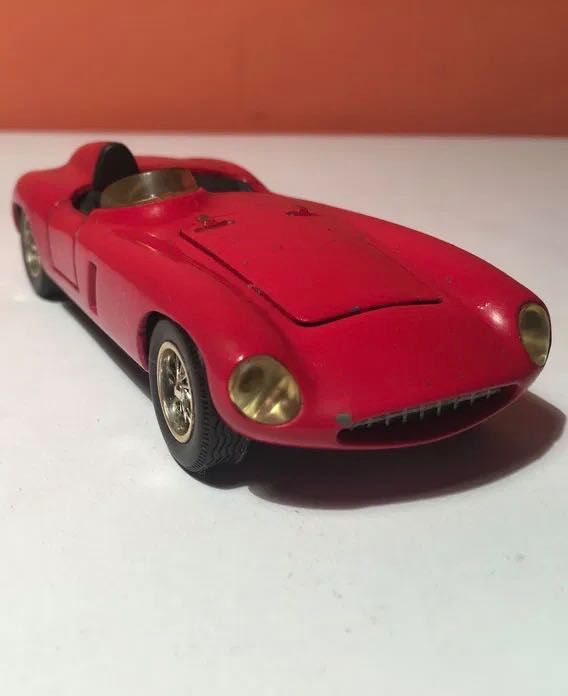 FERRARI ( 2 ) - anos 90 - escala 1/43 ?