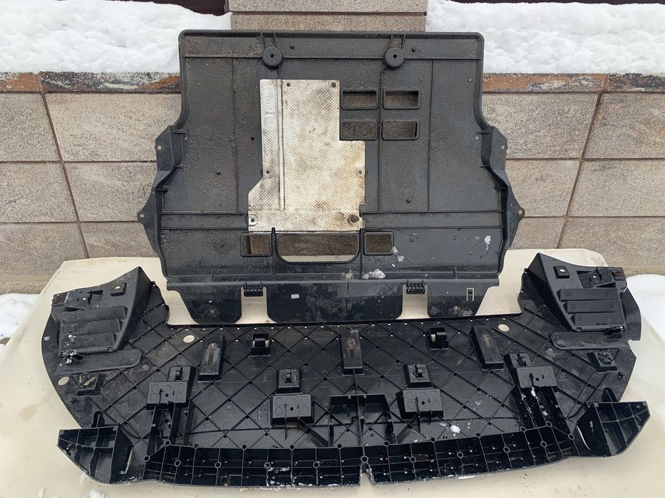 Захист бампера нижній Peugeot 3008 5008