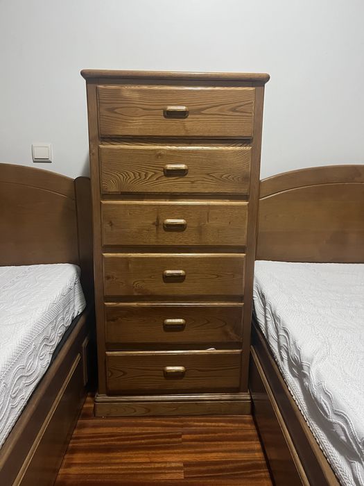 2 Camas Solteiro + Cómoda 6 Gavetas