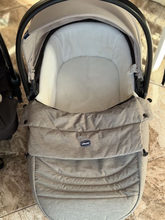 Trio chicco ( carrinho +ovo+alcofa)