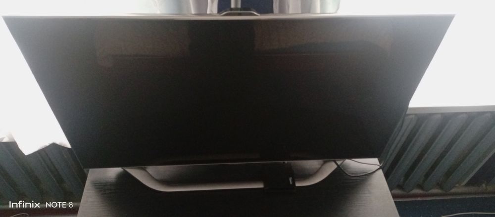 Продам телевизор Samsung в хорошим рабочем состоянии, два пульта.