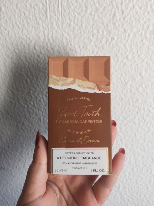 Sabrina Carpenter Caramel Dream