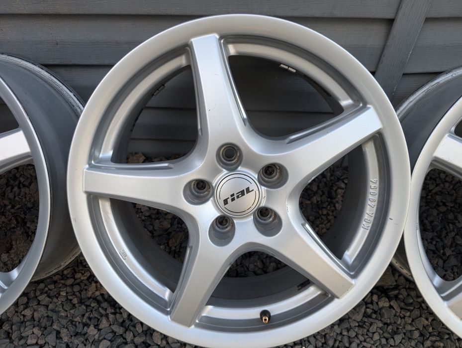 Комплект титанових дисків Audi Volkswagen Skoda 5/112 R17 5*112 17 ET 40 Rial