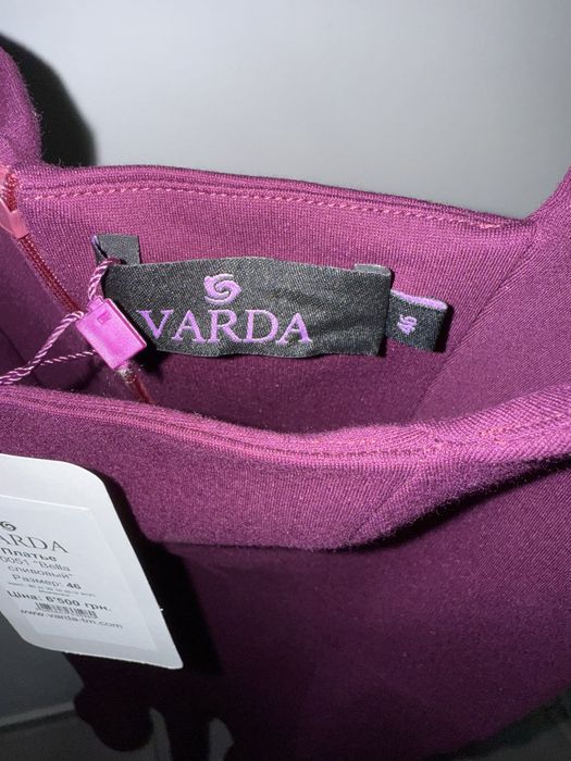 Жіноча сукня Varda